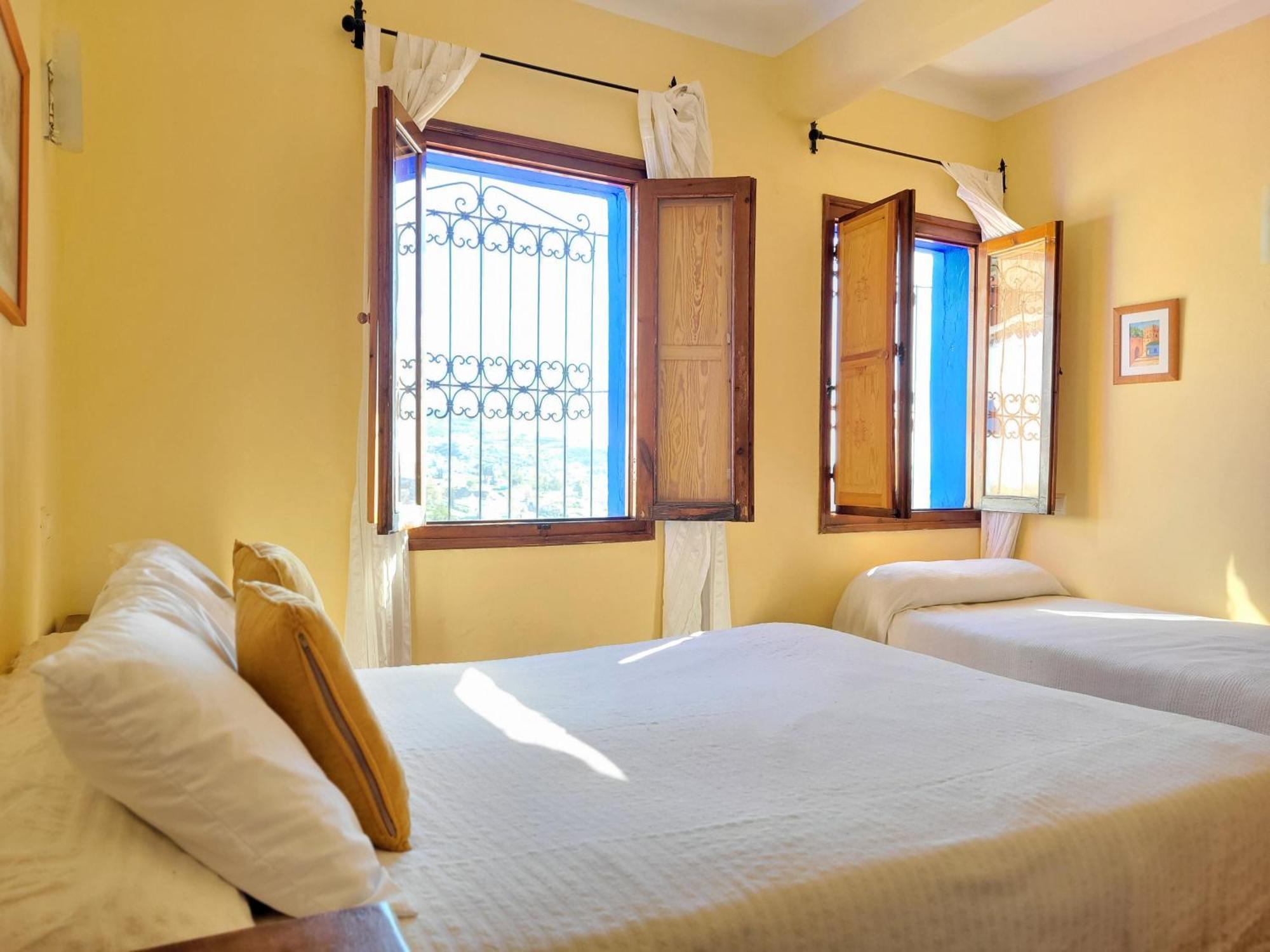 Hotel Gernika Чефчауен Екстериор снимка